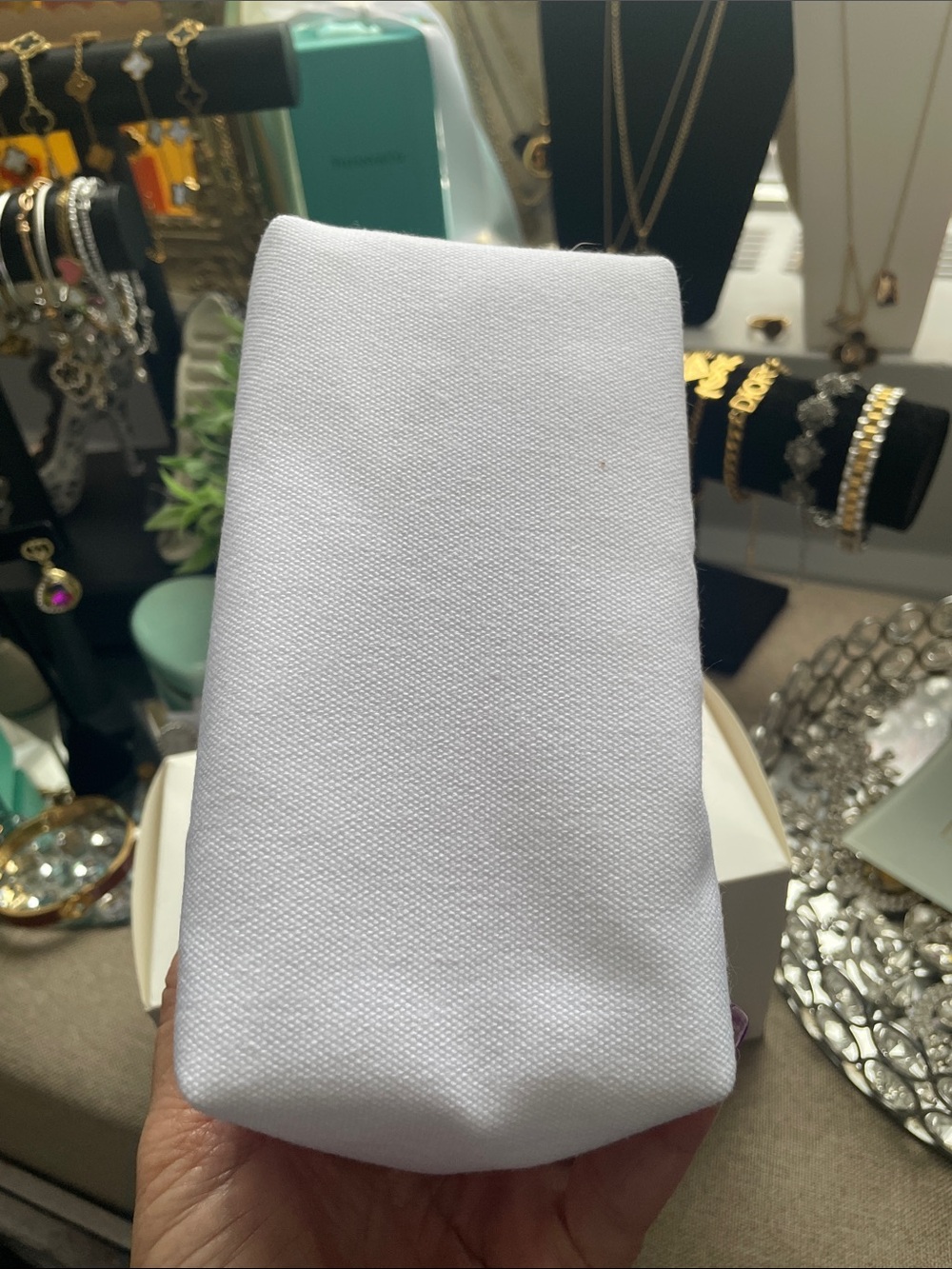 ✨Dior White Canvas Pouch with Red Miss Dior Embroidered Logo✨NWT - Picture 8 of 8